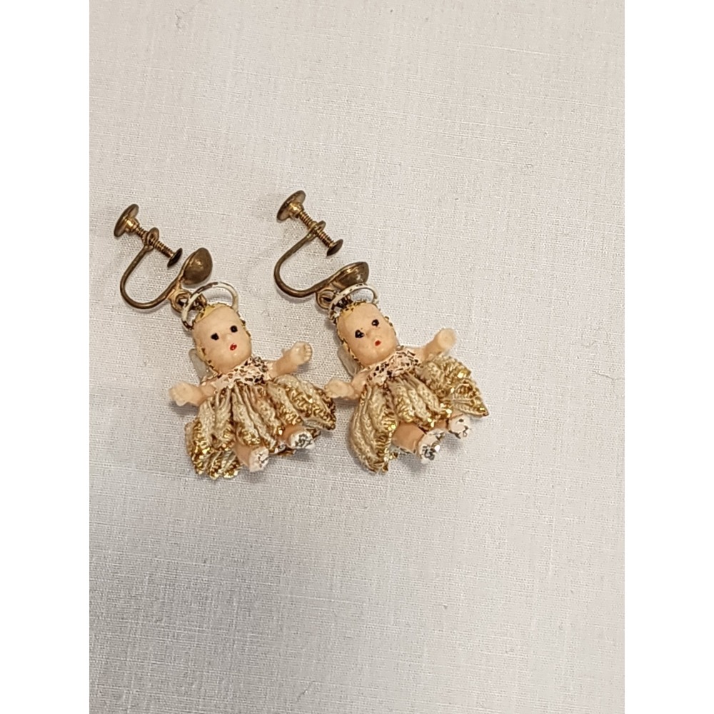 Vintage Angel Doll Screw Back Earrings Gold Tinsel Cherub Kitsch Novelty Jewelry